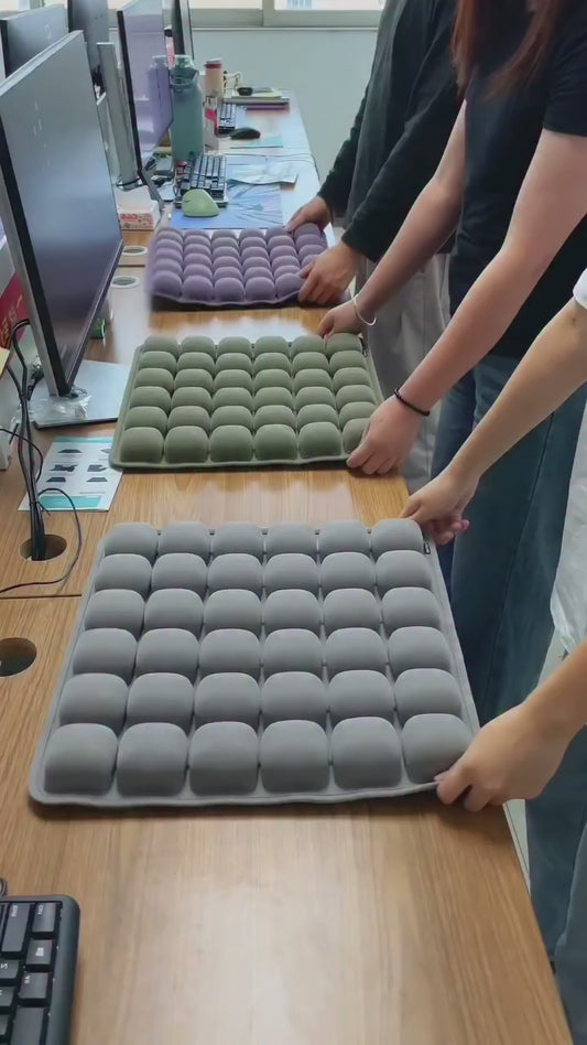 KHAZORA Air Seat Cushion Inflatable Seat Cushion Portable Car Seat Office Chair Wheelchair Pad Anti Bedsore Orthopedics Pain Pressure Relief Cushion Camping Seat Mat w Pump 18 ''x 16'' x1'' Blue